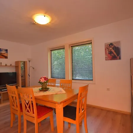 Monteurwohnung/dienstwohnung Niki *