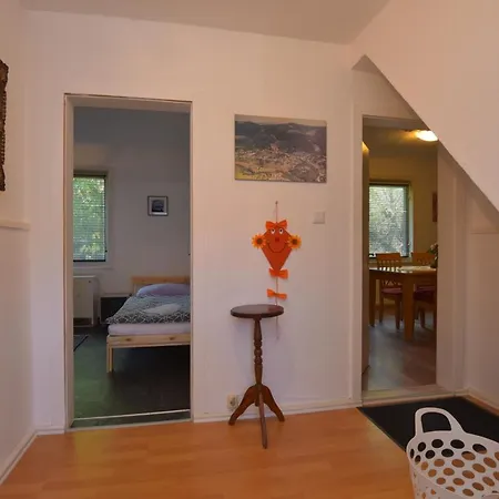 Monteurwohnung/dienstwohnung Niki *